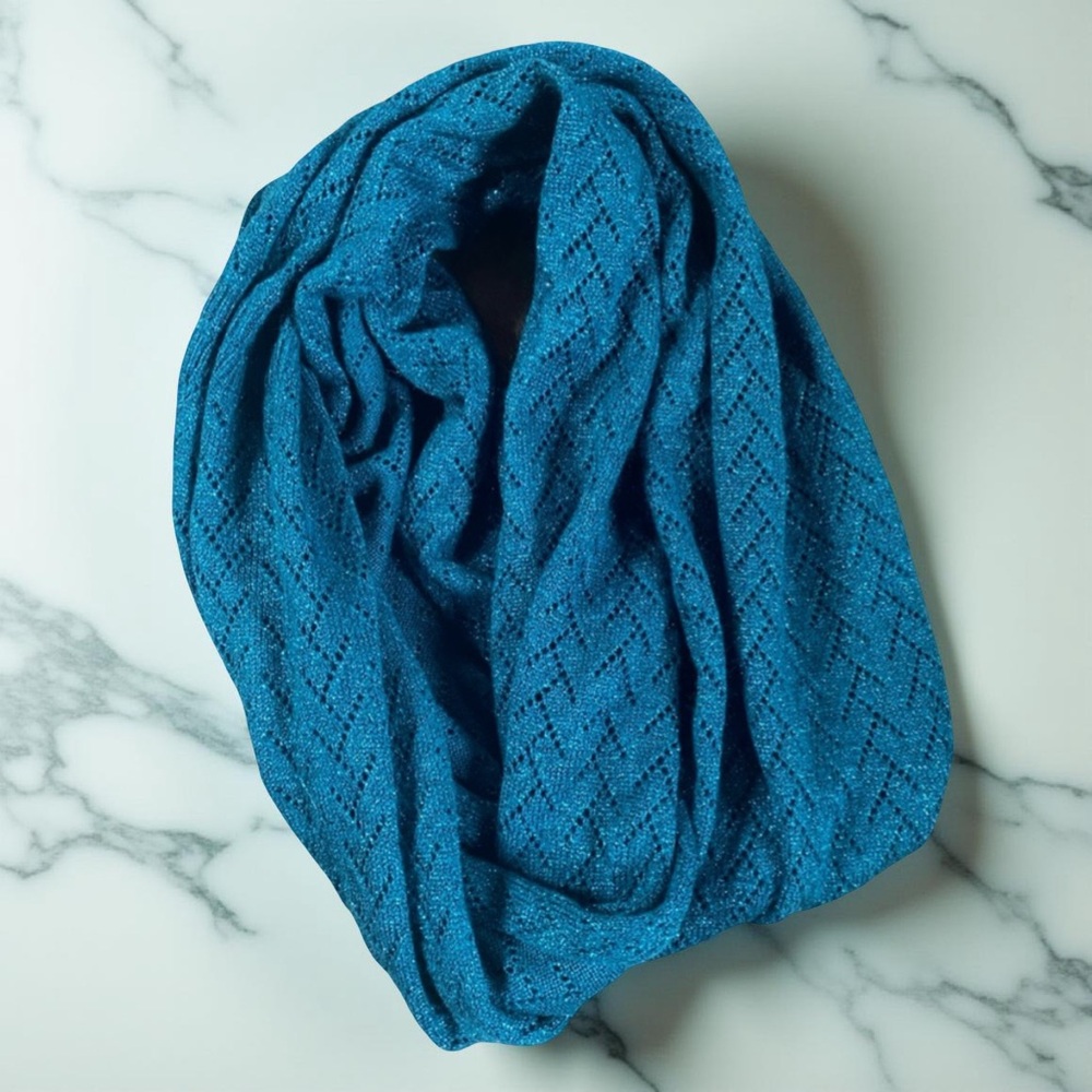 Free w/ $20 Purchase / Teal Blue Sparkle Infinity Scarf
